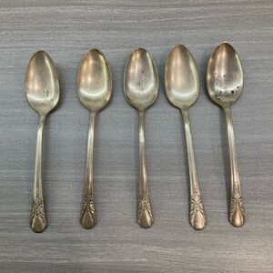 VINTAGE 5 SILVER PLATE TEASPOONS WILLIAM‎ ROGERS MFG CO